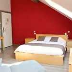 Du Marche Hotel 2*
