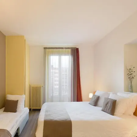 Hotel Du Marche 2*