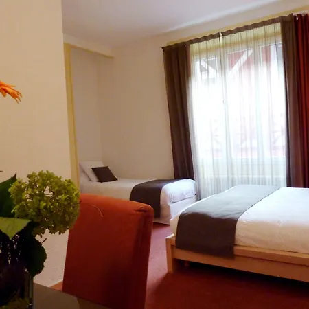 Du Marche Hotel 2*